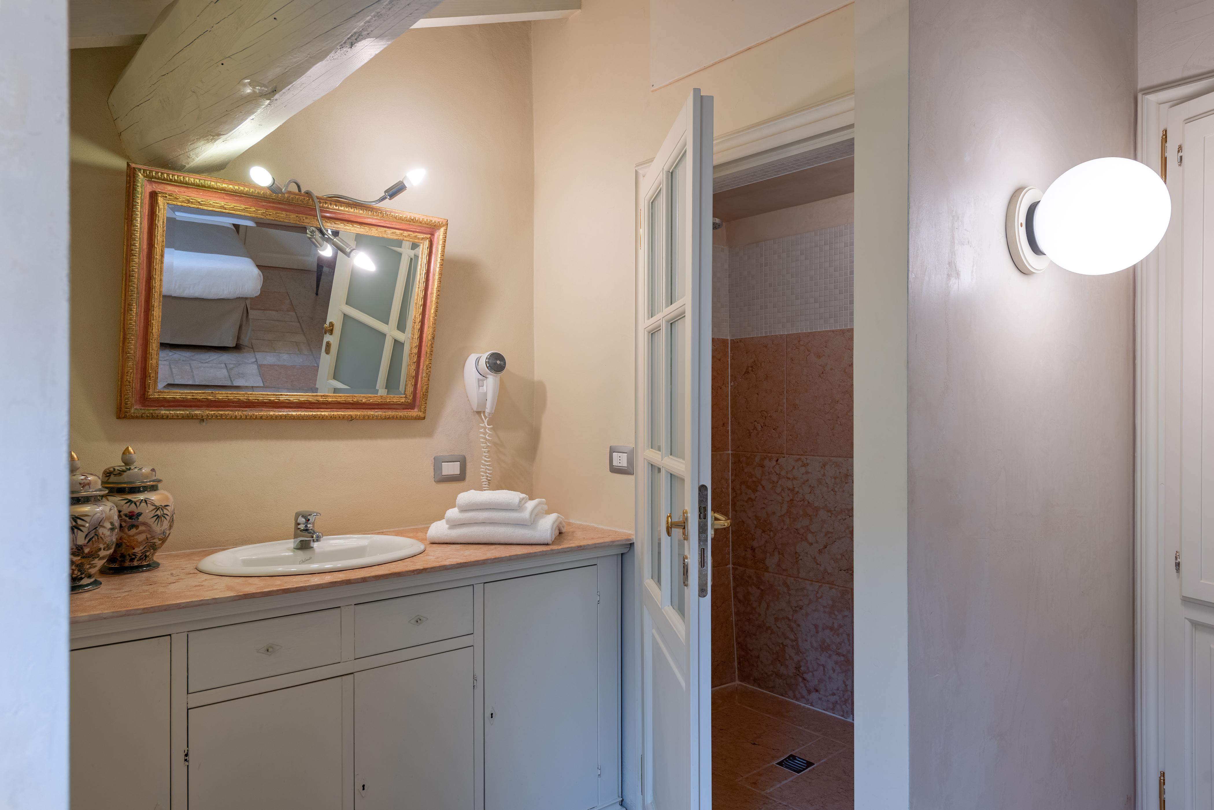מונטיקיארי Hotel Palazzo Novello מראה חיצוני תמונה