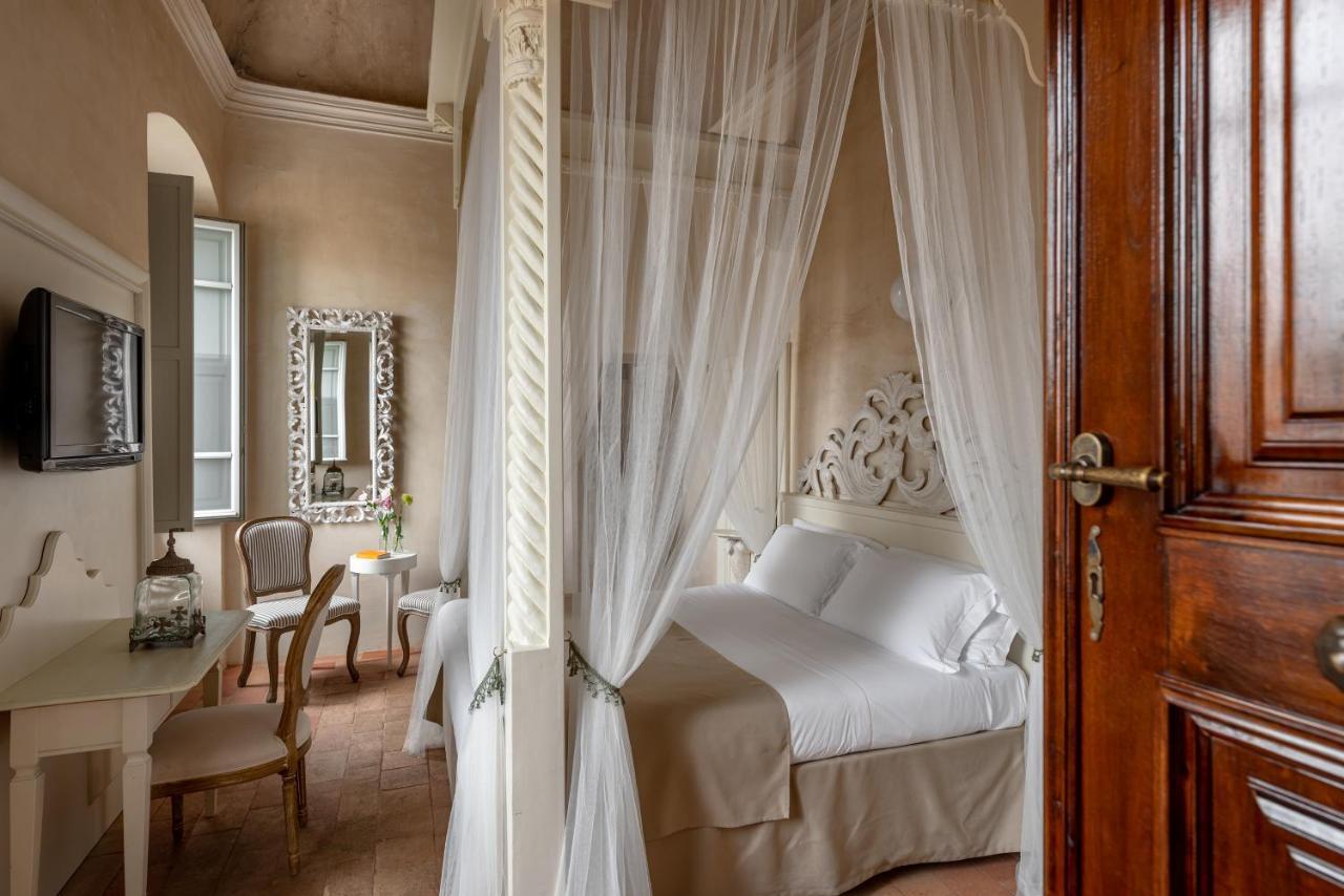 מונטיקיארי Hotel Palazzo Novello מראה חיצוני תמונה